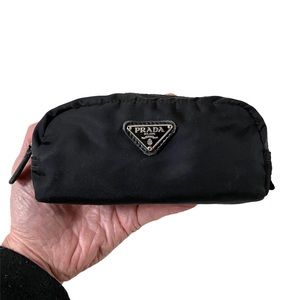 AUTHENTIC VINTAGE PRADA VELA TESSUTO NYLON SMALL ZIP COSMETIC BAG/POUCH, BLACK